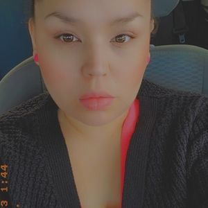 Meet your Posher, Kendra